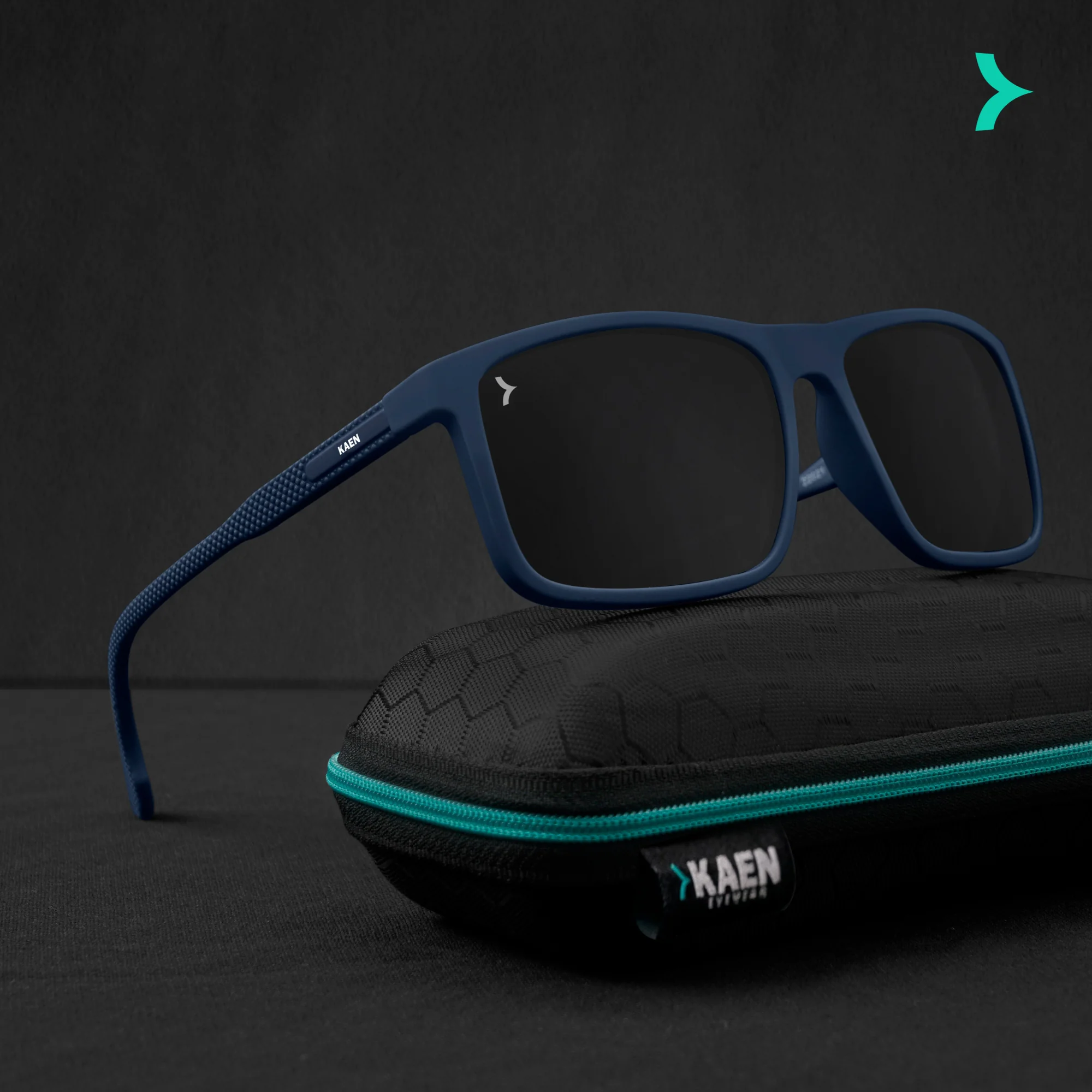 Kole Navy